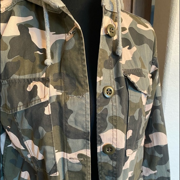 H&M CAMO JACKET HOODIE - Picture 3 of 12